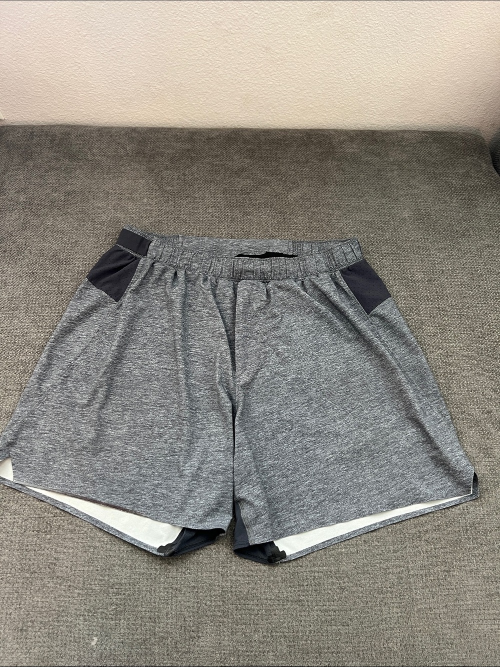 lululemon athletica Men's Heather Gray Two-Tone Athletic Shorts